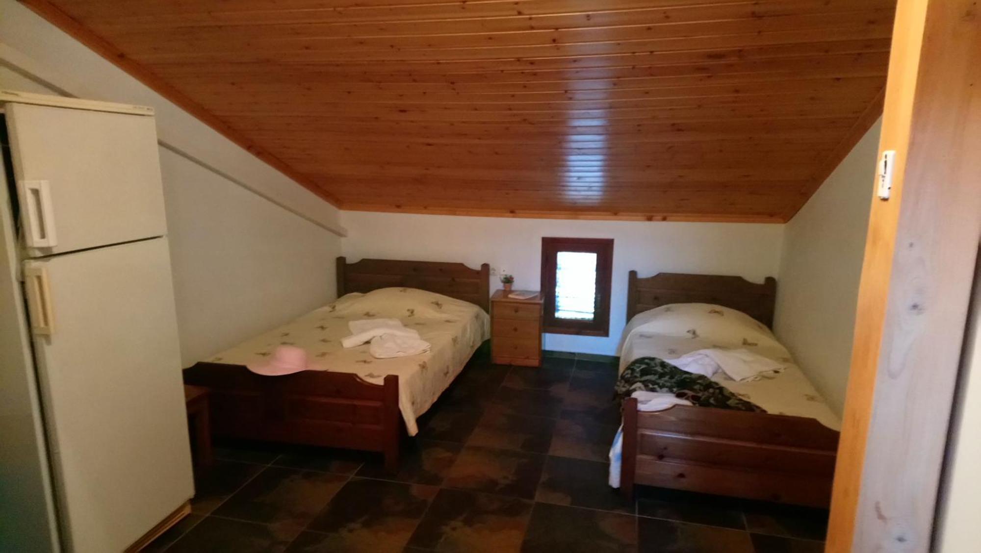 Kiwi Kastle Lejlighedshotel Néa Fókaia Eksteriør billede